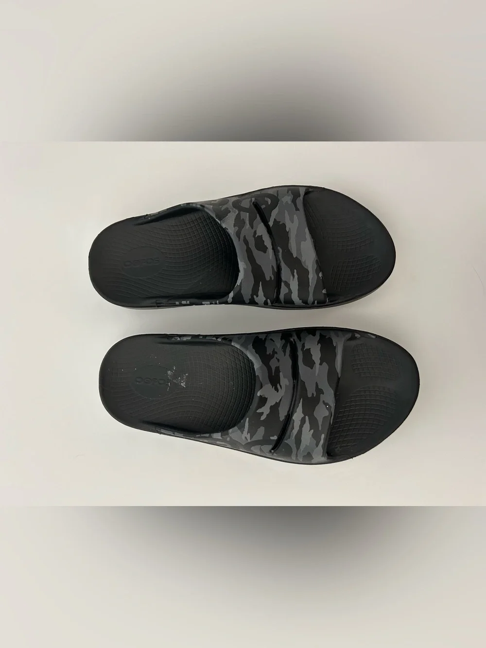 OOFOS OOahh Sport Slide Sandals Shoes Black Camo Recovery Comfort M8 W10 $70